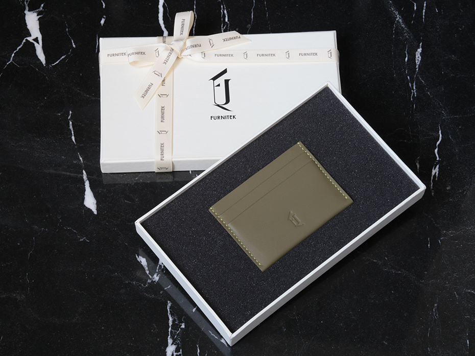 Картхолдер кожаный из натуральной кожи FURNITEK модель FG-04100913 в подарочной коробке