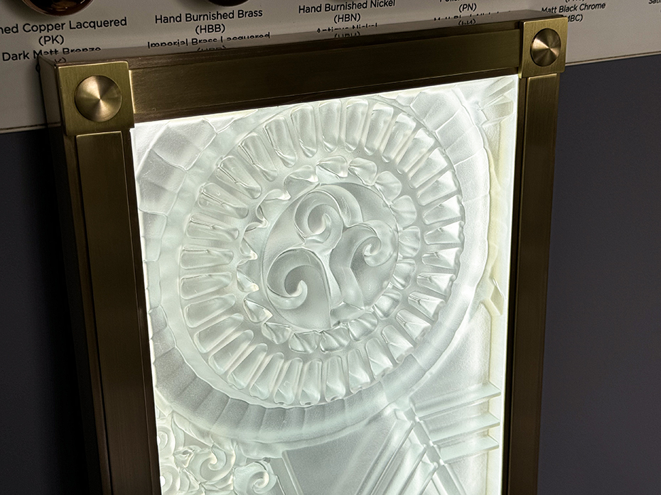 Светильник настенный FURNITEK FG-088 в латунной раме