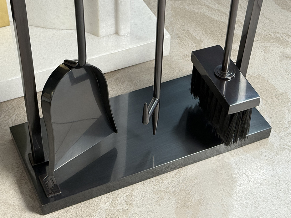 Каминный набор FURNITEK FG-05017 чернёная латунь с полировкой