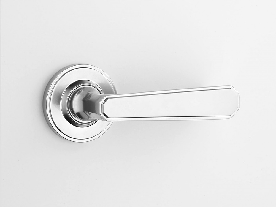 Дверная ручка на розетке Frank Allart 7736/7842 полированный хром