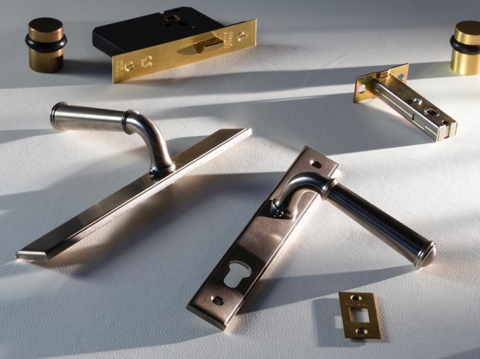 Ручка для балконной двери на узкой планке Frank Allart 7774597E01AAAN античный никель