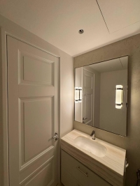 Зеркало в ванную комнату