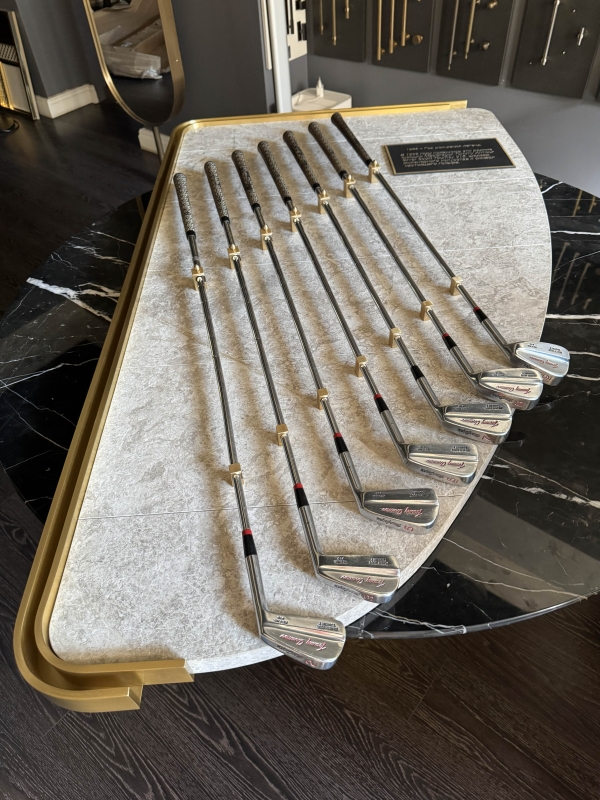 Панно для клюшек