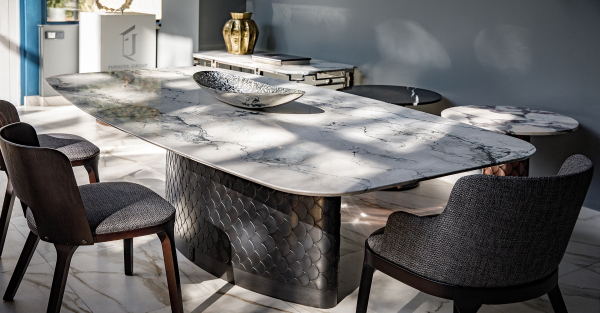 Functional and Stylish Wall-to-Wall Shelves