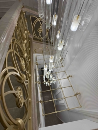 Ограждение лестницы из латуни на заказ