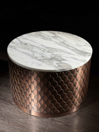 Журнальный стол из латуни и мрамора